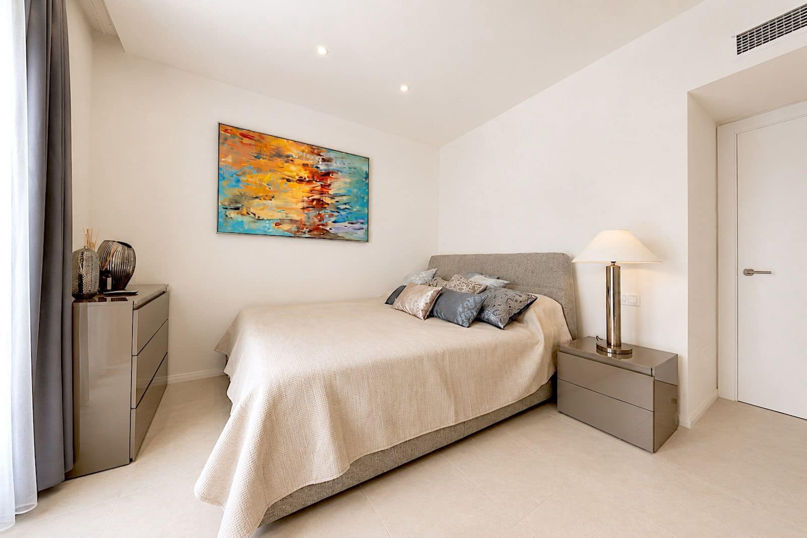 2 bedroom Apartment for sale in New Golden Mile - € 1,750,000 (Ref: 9851445)