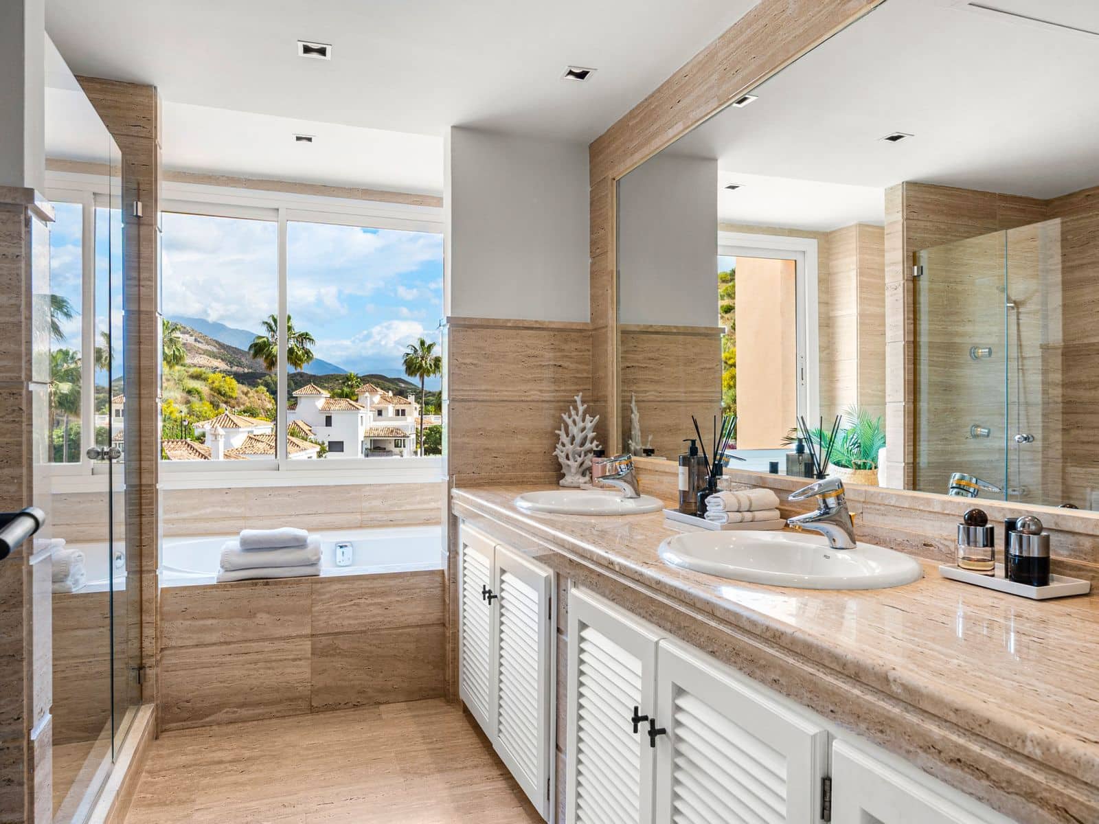 3 camera da letto Appartamento in vendita in Nueva Andalucia - 1.890.000 € (Rif: 9851447)