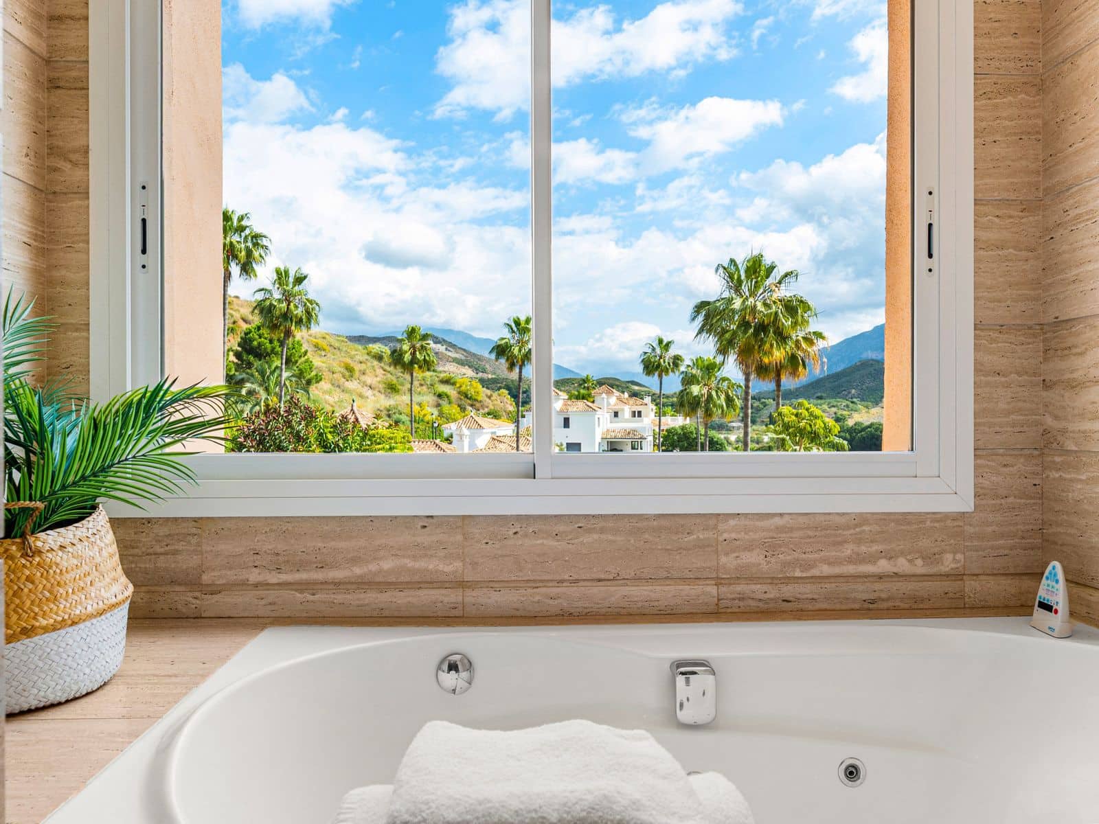 3 camera da letto Appartamento in vendita in Nueva Andalucia - 1.890.000 € (Rif: 9851447)
