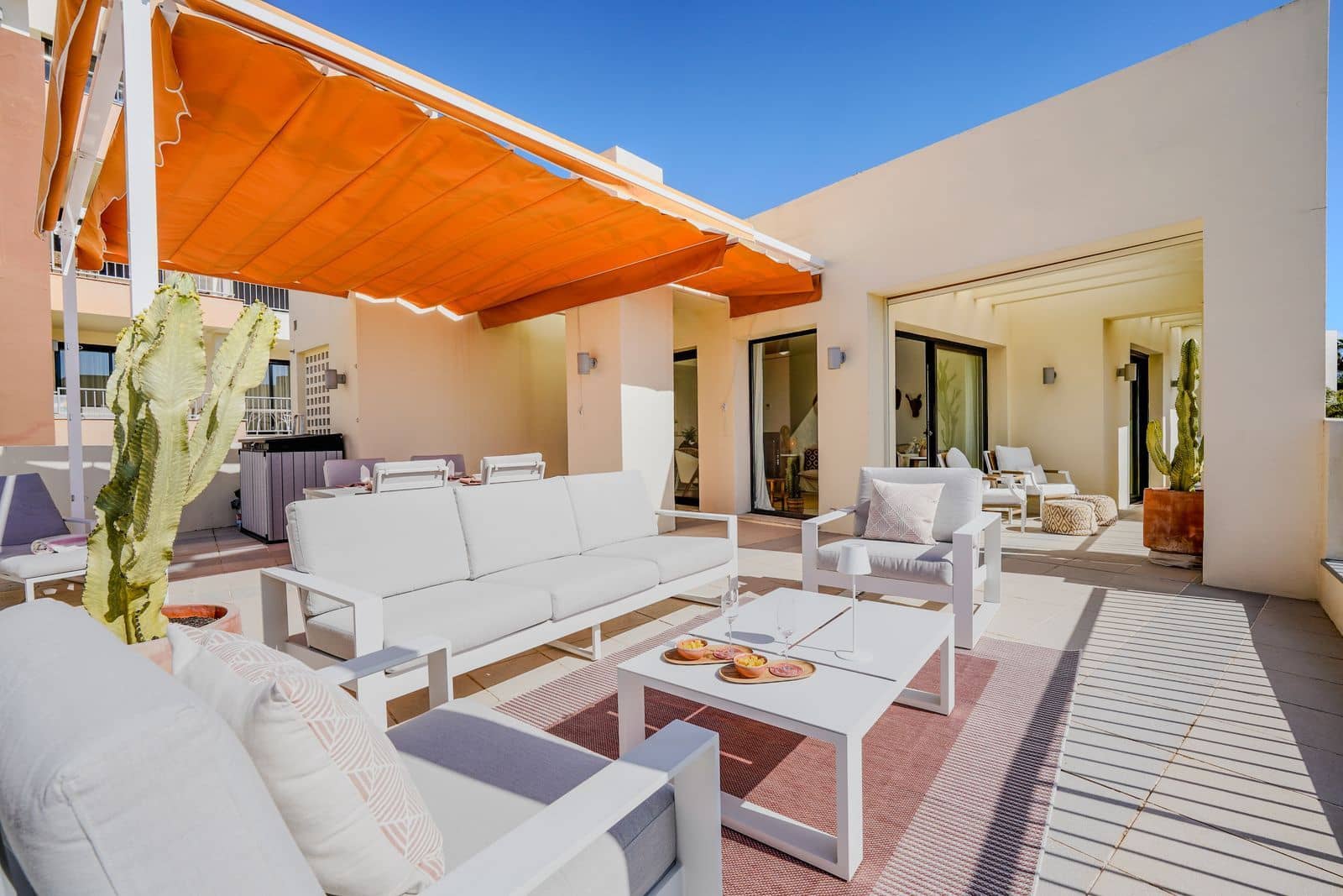 2 soveværelse Penthouse til salg i Los Monteros - € 549.000 (Ref: 9851449)