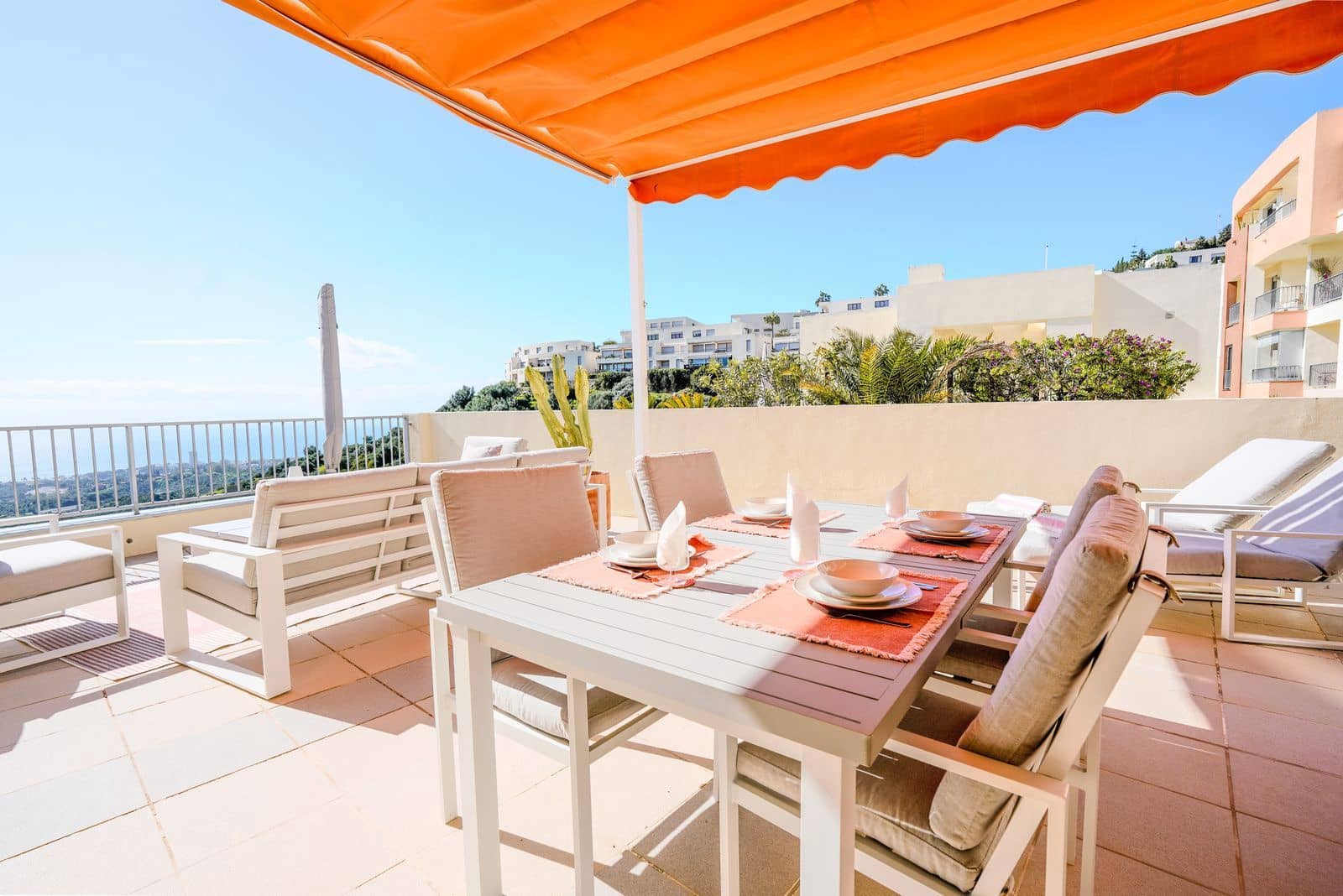 2 soveværelse Penthouse til salg i Los Monteros - € 549.000 (Ref: 9851449)