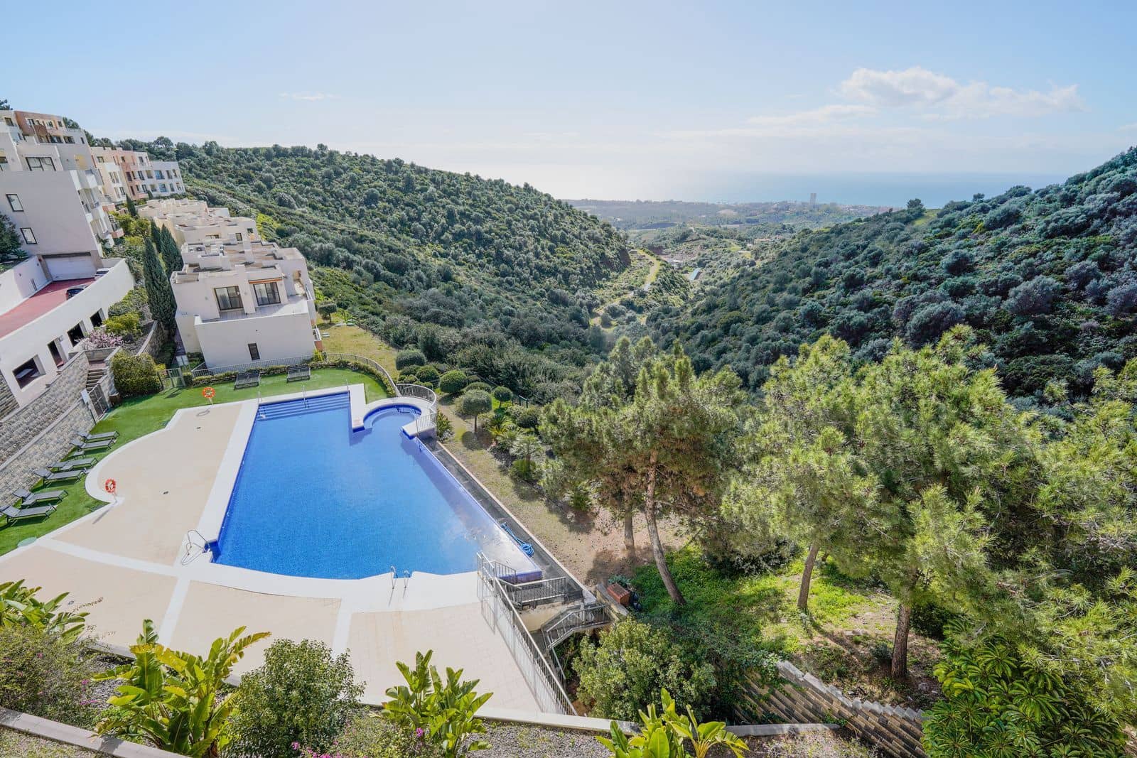 2 soveværelse Penthouse til salg i Los Monteros - € 549.000 (Ref: 9851449)