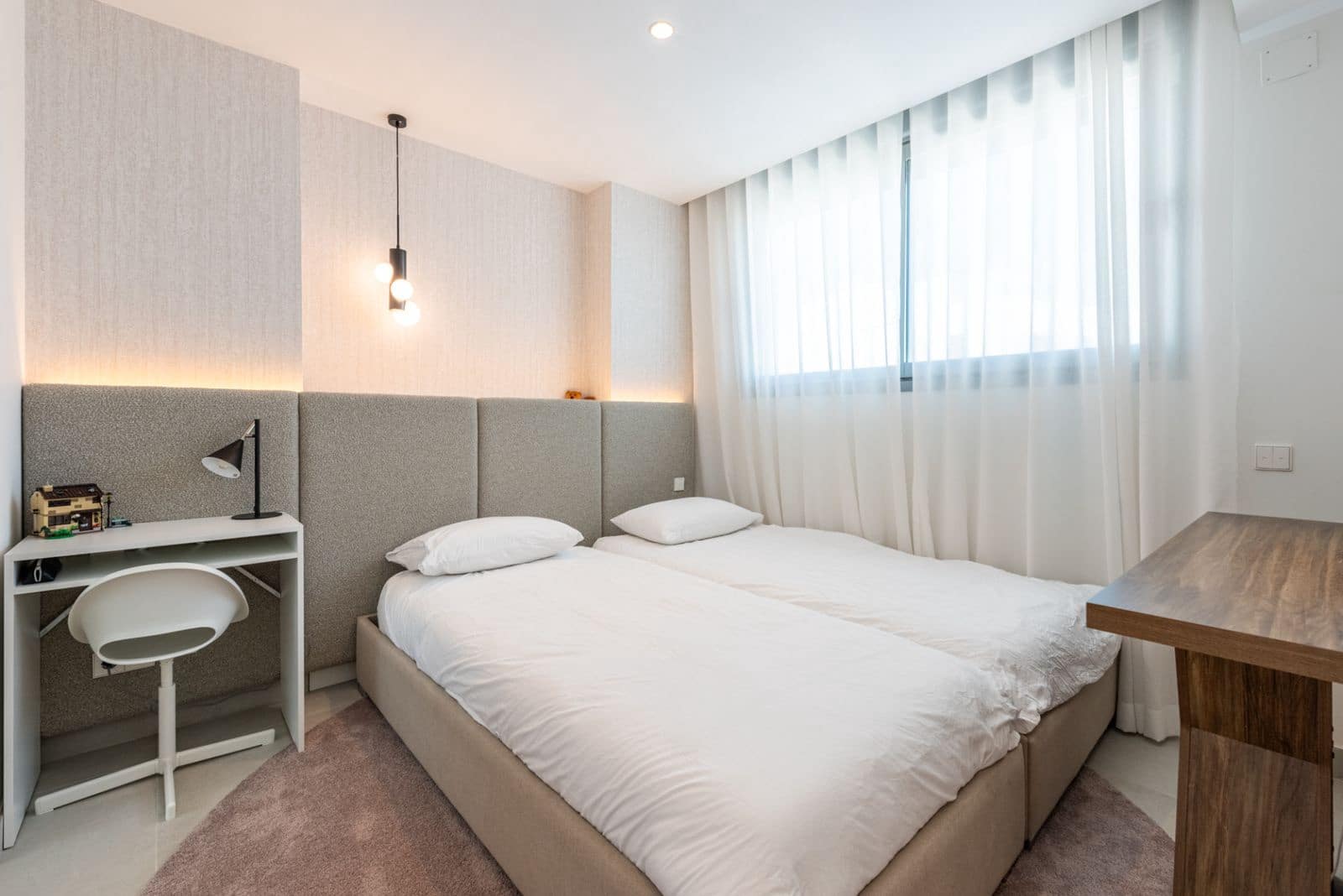 4 soveværelse Semi-Rækkehus til salg i San Pedro de Alcantara - € 1.395.000 (Ref: 9851456)
