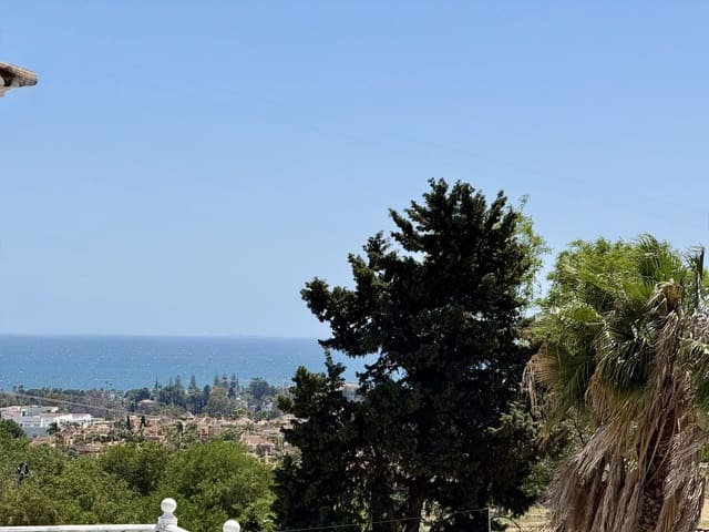5 quarto Moradia para venda em Nueva Andalucia, Marbella - 1 200 000 € (Ref: 9851459)