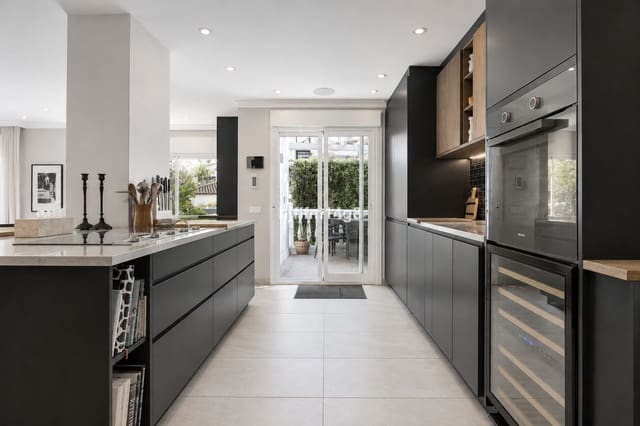 4 camera da letto Villa in vendita in Nueva Andalucia, Marbella - 2.300.000 € (Rif: 9851461)