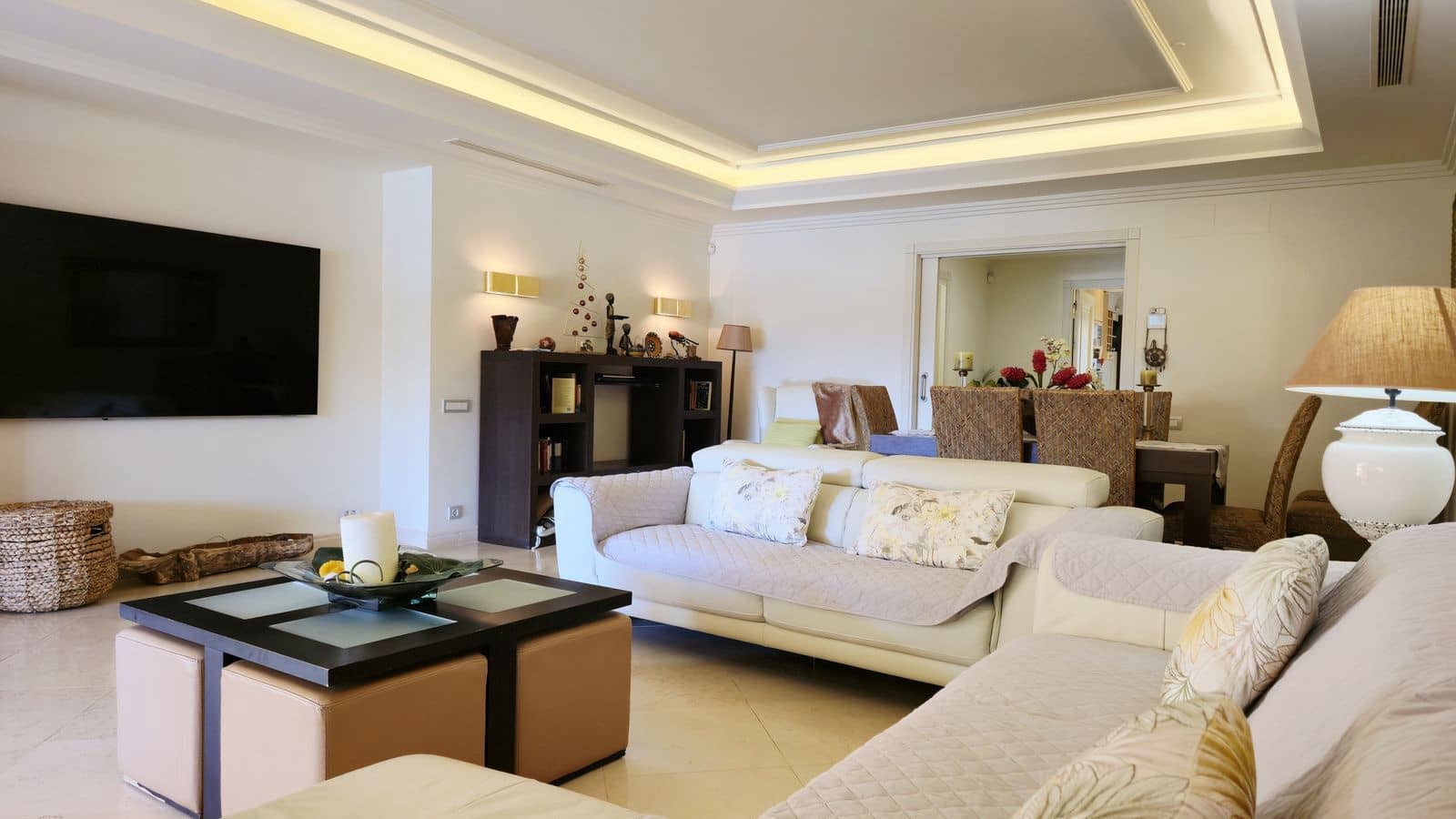 3 bedroom Apartment for sale in New Golden Mile - € 2,350,000 (Ref: 9851462)