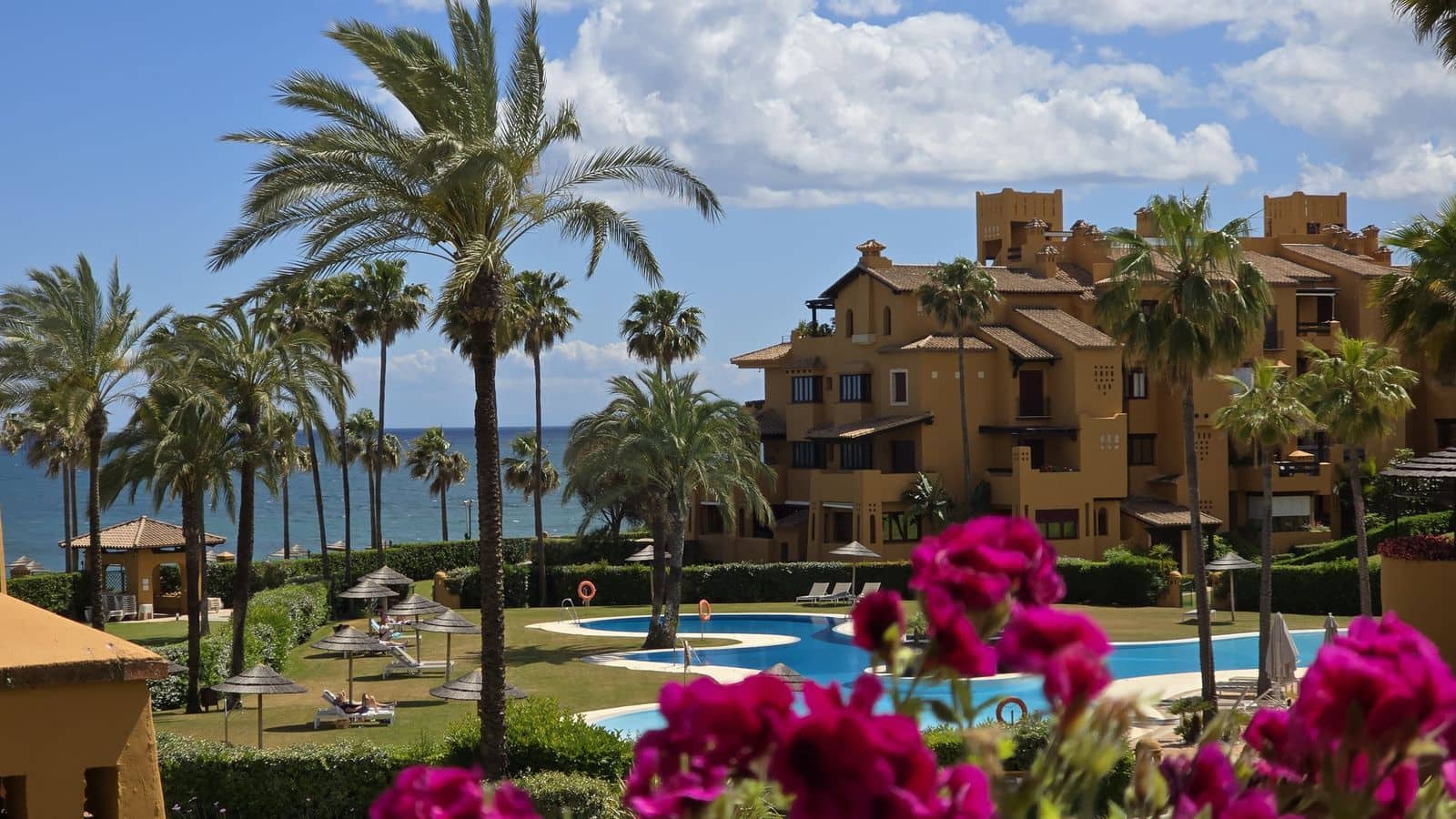 3 bedroom Apartment for sale in New Golden Mile - € 2,350,000 (Ref: 9851462)