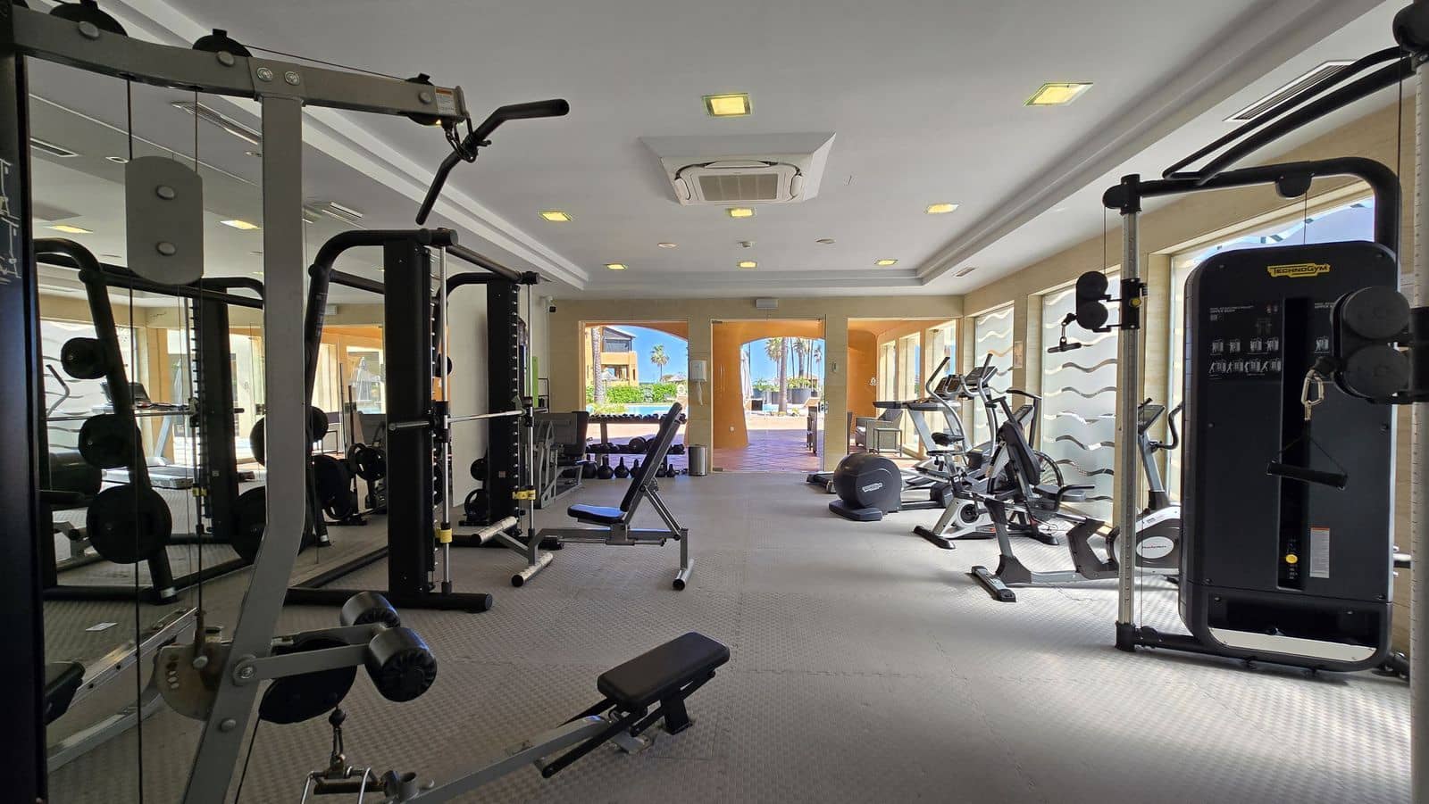 3 bedroom Apartment for sale in New Golden Mile - € 2,350,000 (Ref: 9851462)