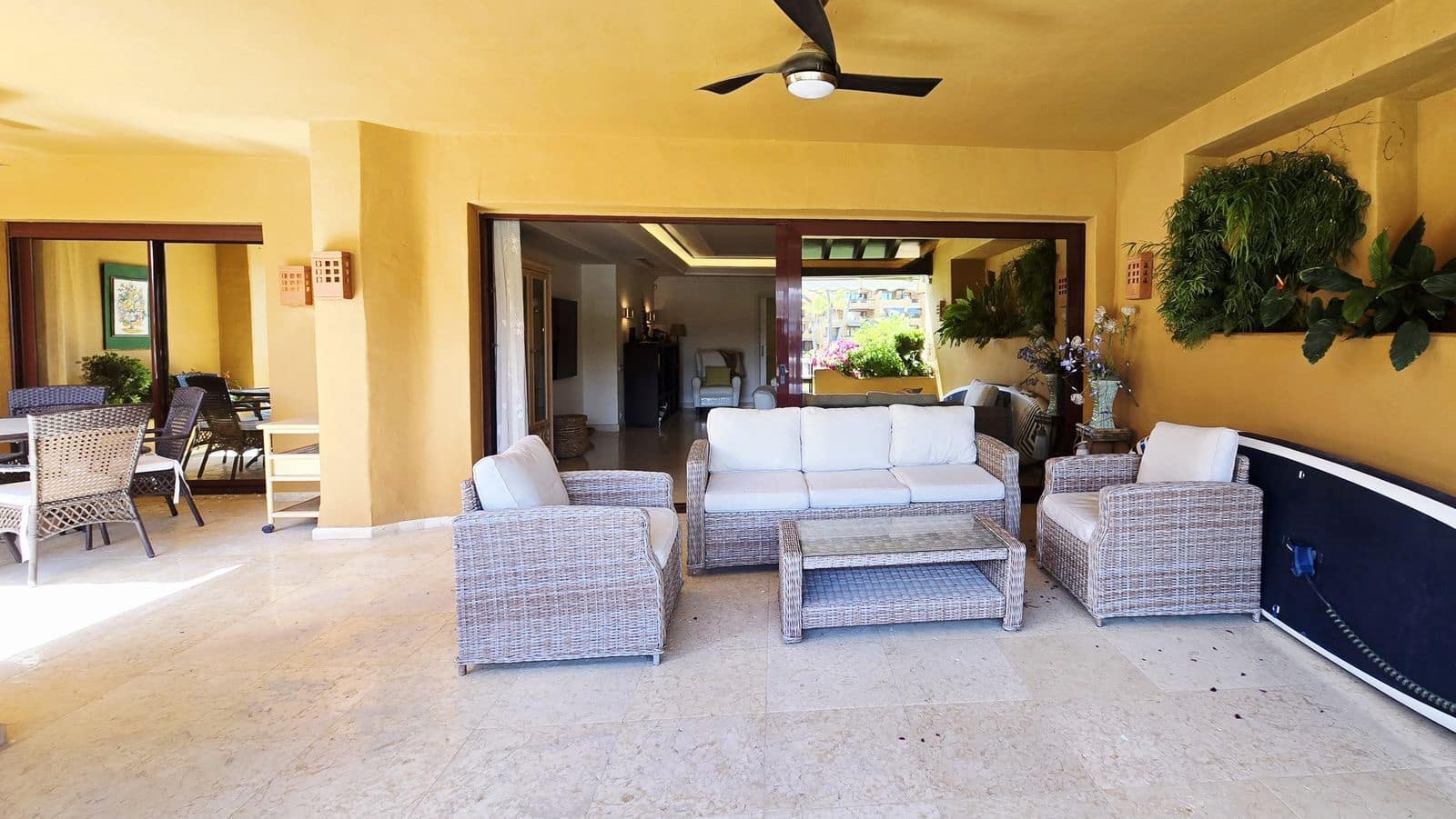 3 bedroom Apartment for sale in New Golden Mile - € 2,350,000 (Ref: 9851462)