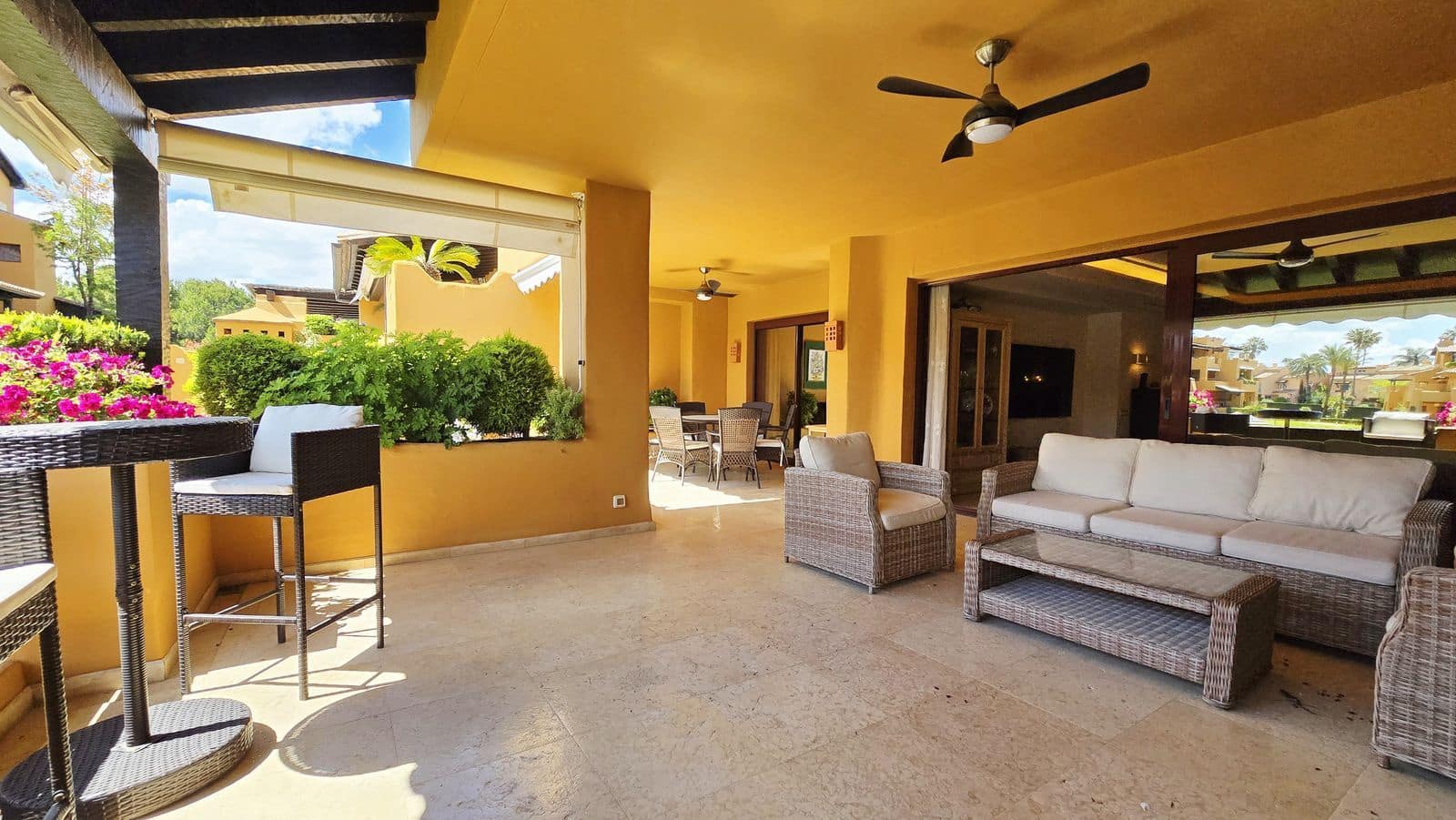 3 bedroom Apartment for sale in New Golden Mile - € 2,350,000 (Ref: 9851462)