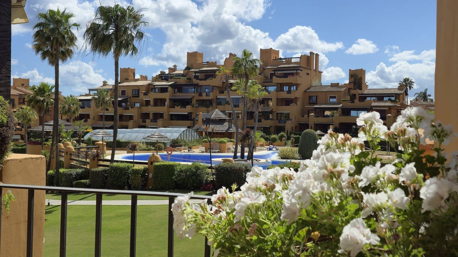 3 bedroom Apartment for sale in New Golden Mile - € 2,350,000 (Ref: 9851462)