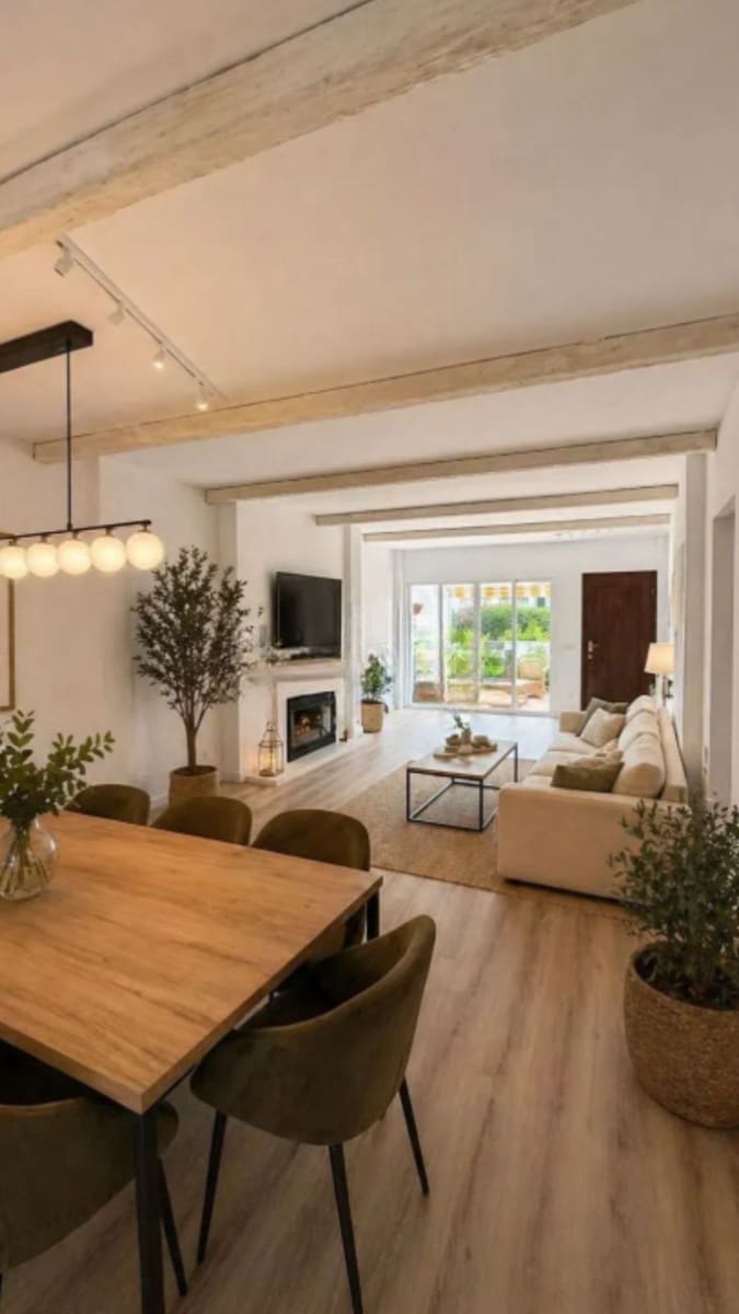 2 bedroom Apartment for sale in El Paraiso - € 470,000 (Ref: 9851467)