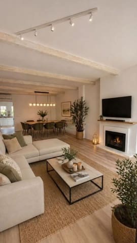 2 bedroom Apartment for sale in El Paraiso, Estepona - € 470,000 (Ref: 9851467)