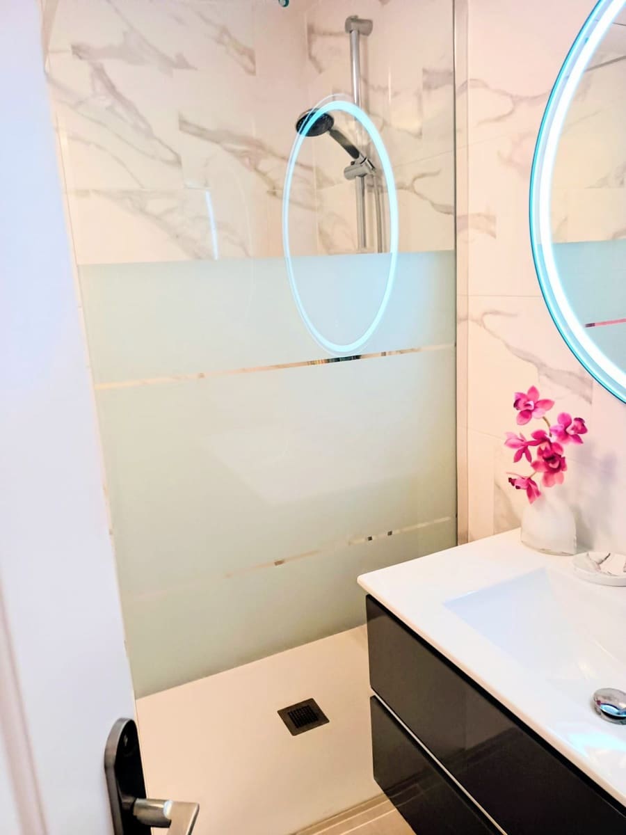 3 bedroom Apartment for sale in Calahonda - € 465,000 (Ref: 9851473)