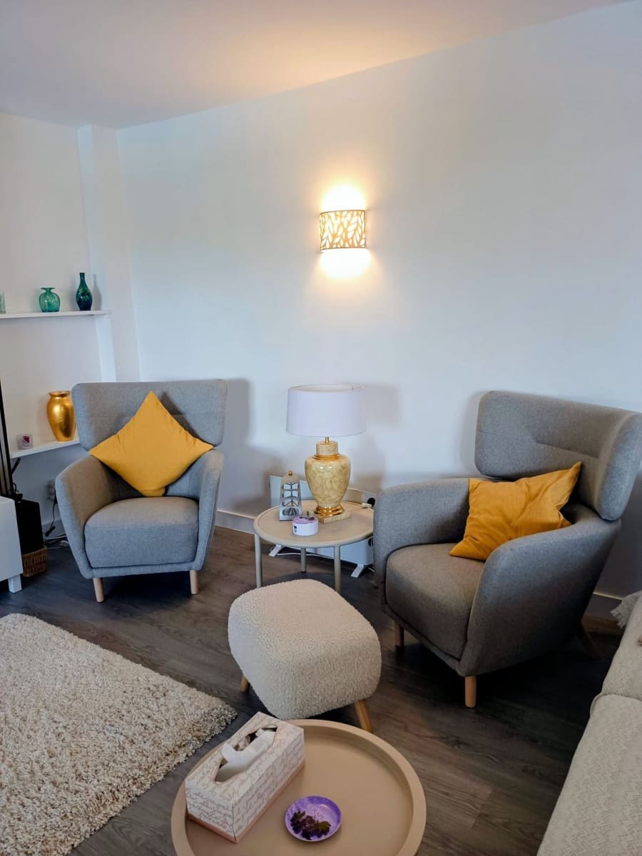 3 bedroom Apartment for sale in Calahonda - € 465,000 (Ref: 9851473)