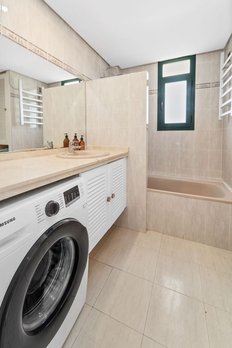 3 sovrum Semi-fristående Villa till salu i Benalmadena - 670 000 € (Ref: 9851475)