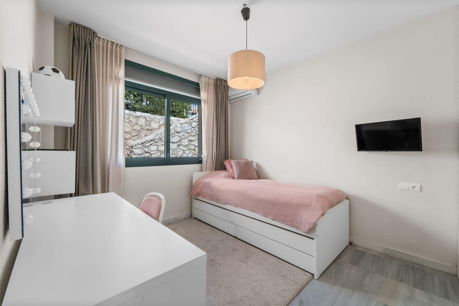 3 sovrum Semi-fristående Villa till salu i Benalmadena - 670 000 € (Ref: 9851475)