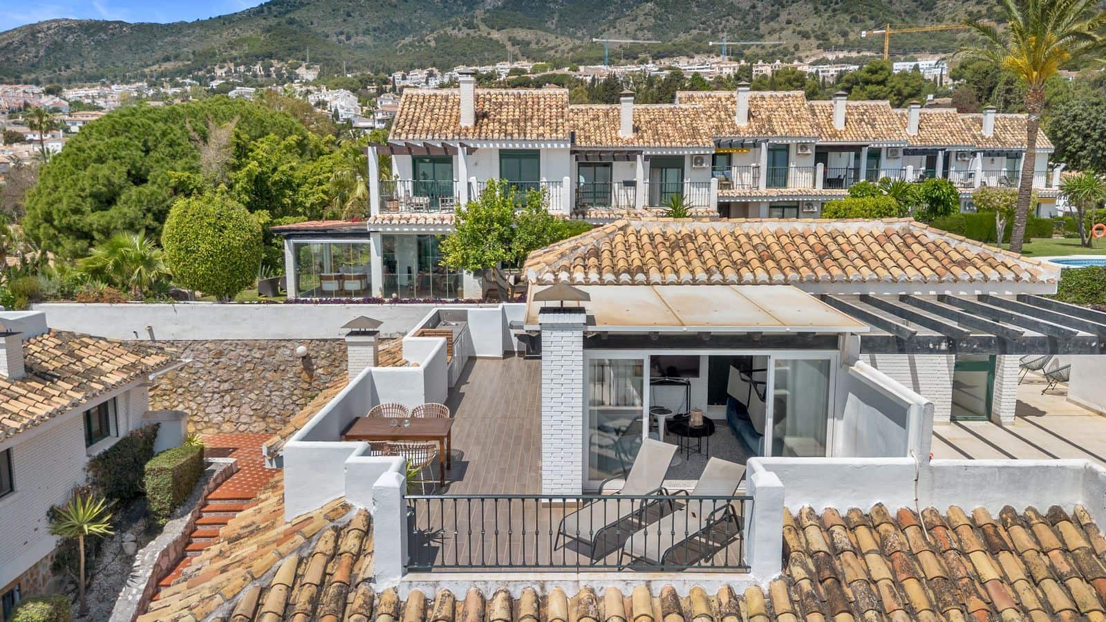 3 sovrum Semi-fristående Villa till salu i Benalmadena - 670 000 € (Ref: 9851475)