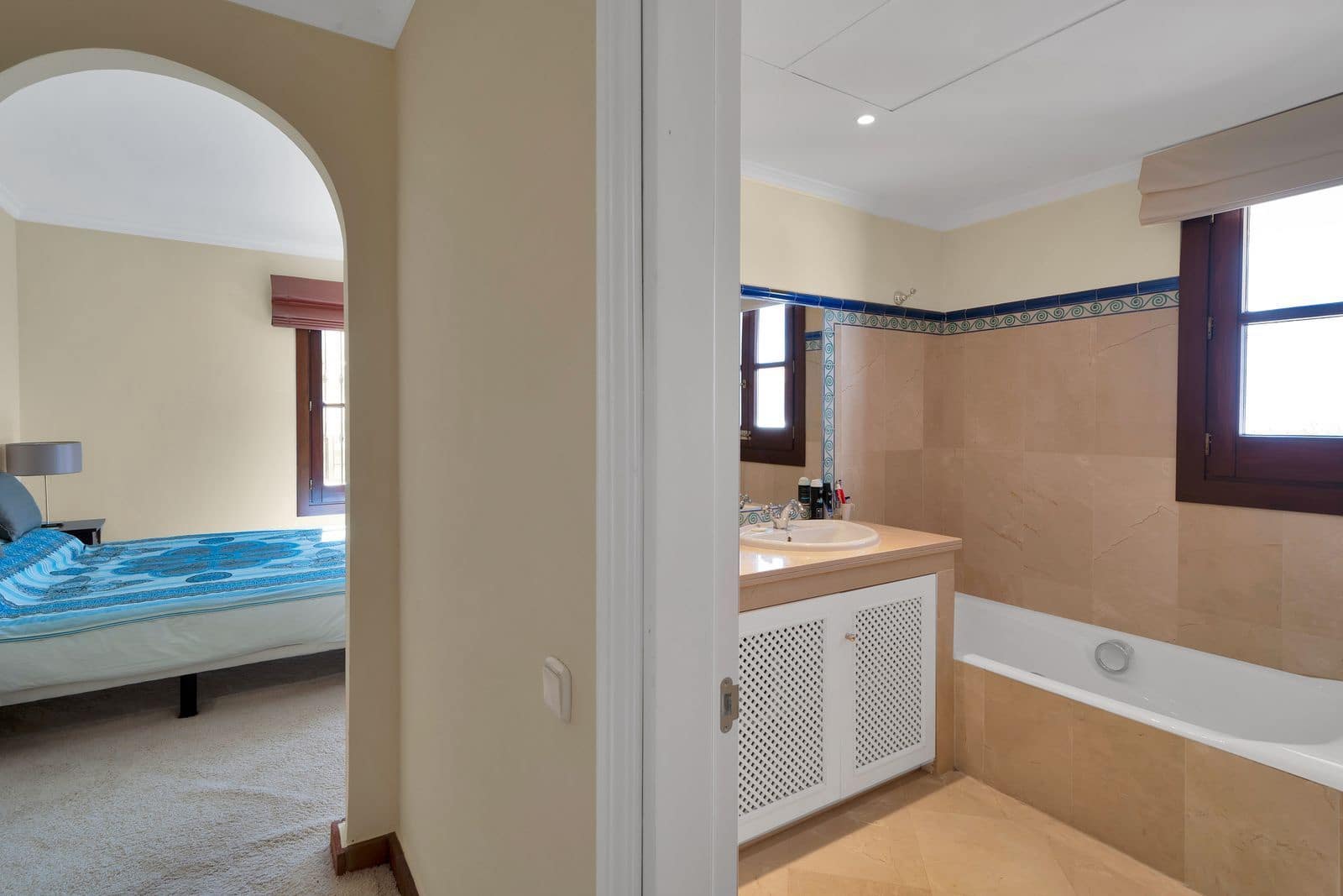 3 slaapkamer Huis te koop in Benahavis - € 575.000 (Ref: 9851477)