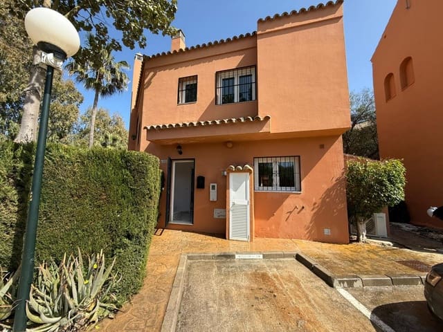 4 soverom Villa til salgs i Manilva - € 449 000 (Ref: 9851483)