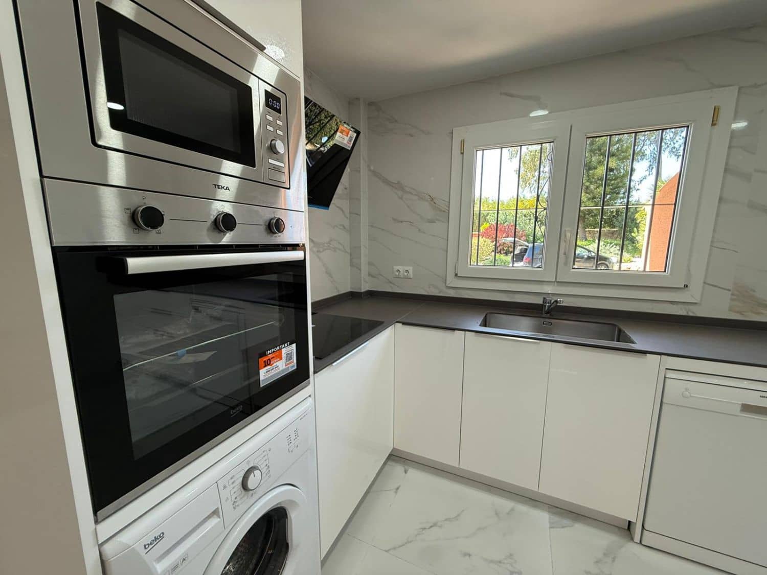 4 soverom Villa til salgs i Manilva - € 449 000 (Ref: 9851483)