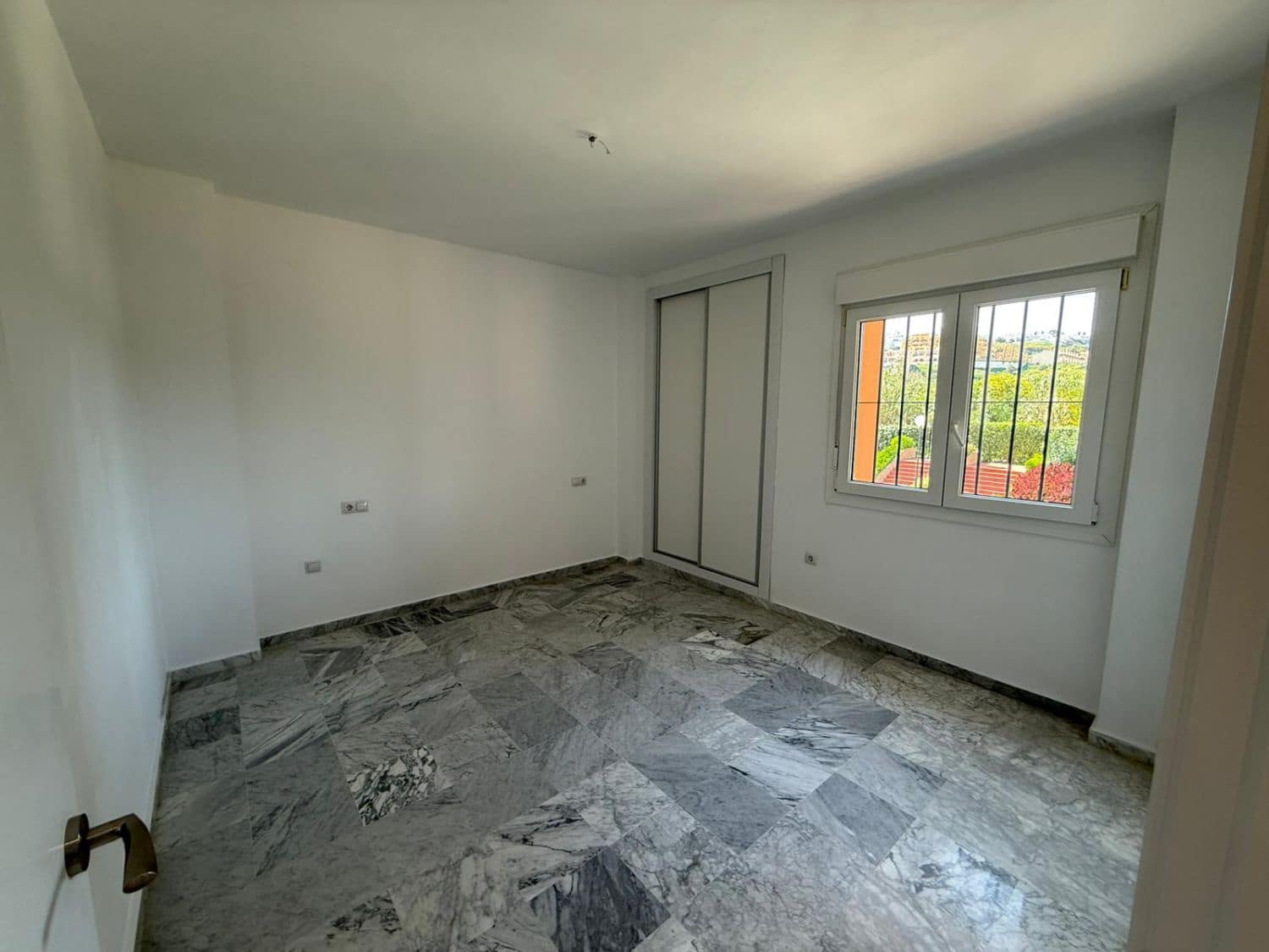 4 soverom Villa til salgs i Manilva - € 449 000 (Ref: 9851483)