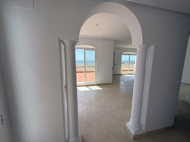 3 soveværelse Penthouse til salg i Manilva - € 449.000 (Ref: 9851486)