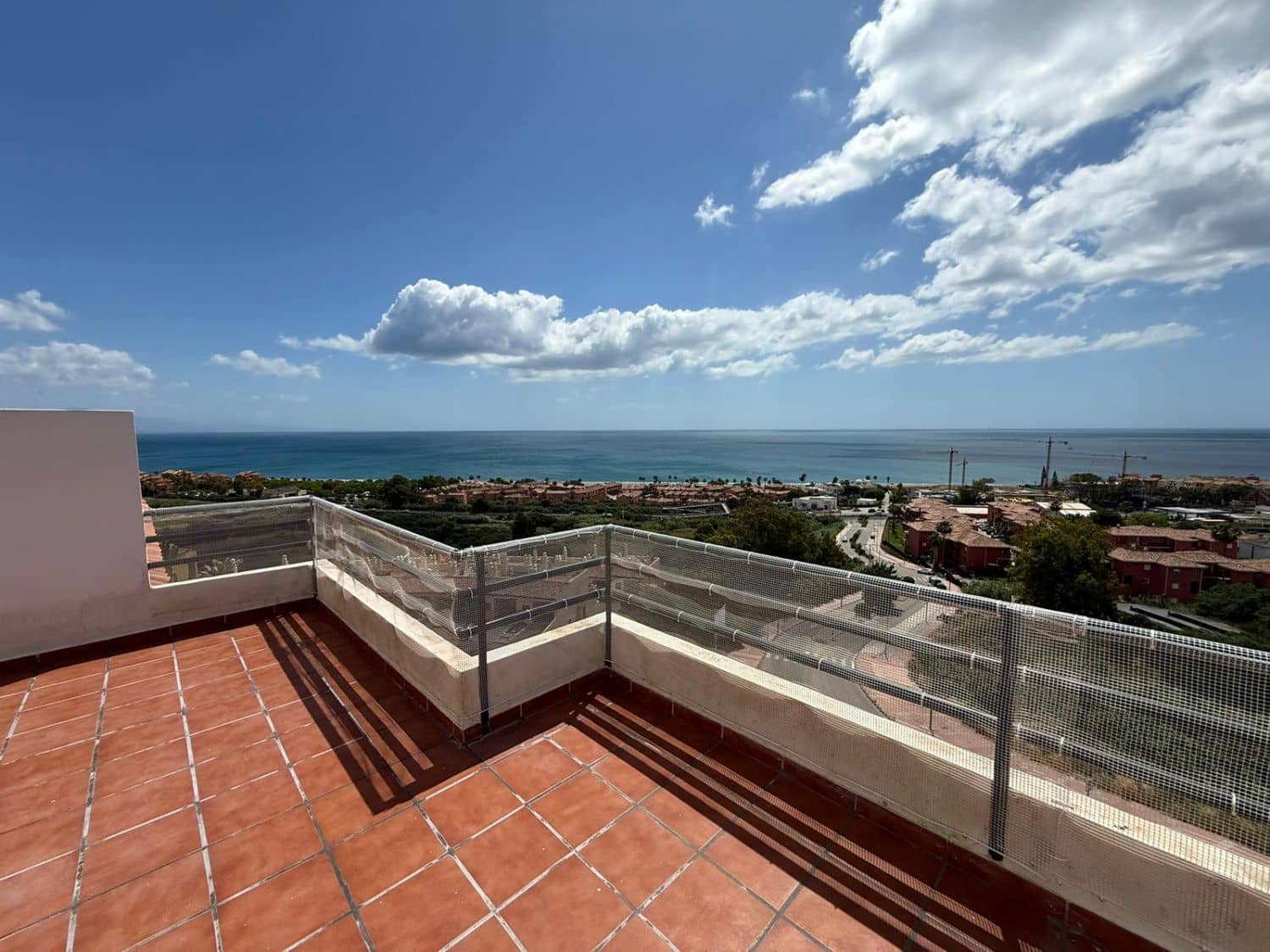 3 soveværelse Penthouse til salg i Manilva - € 449.000 (Ref: 9851486)