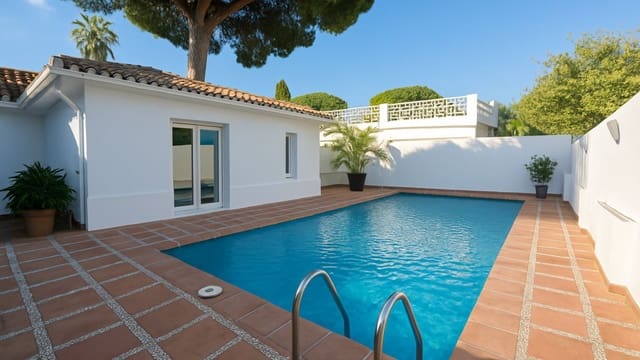 4 sypialnia Willa na sprzedaż w El Rosario, Marbella - 1 535 000 € (Ref: 9851490)