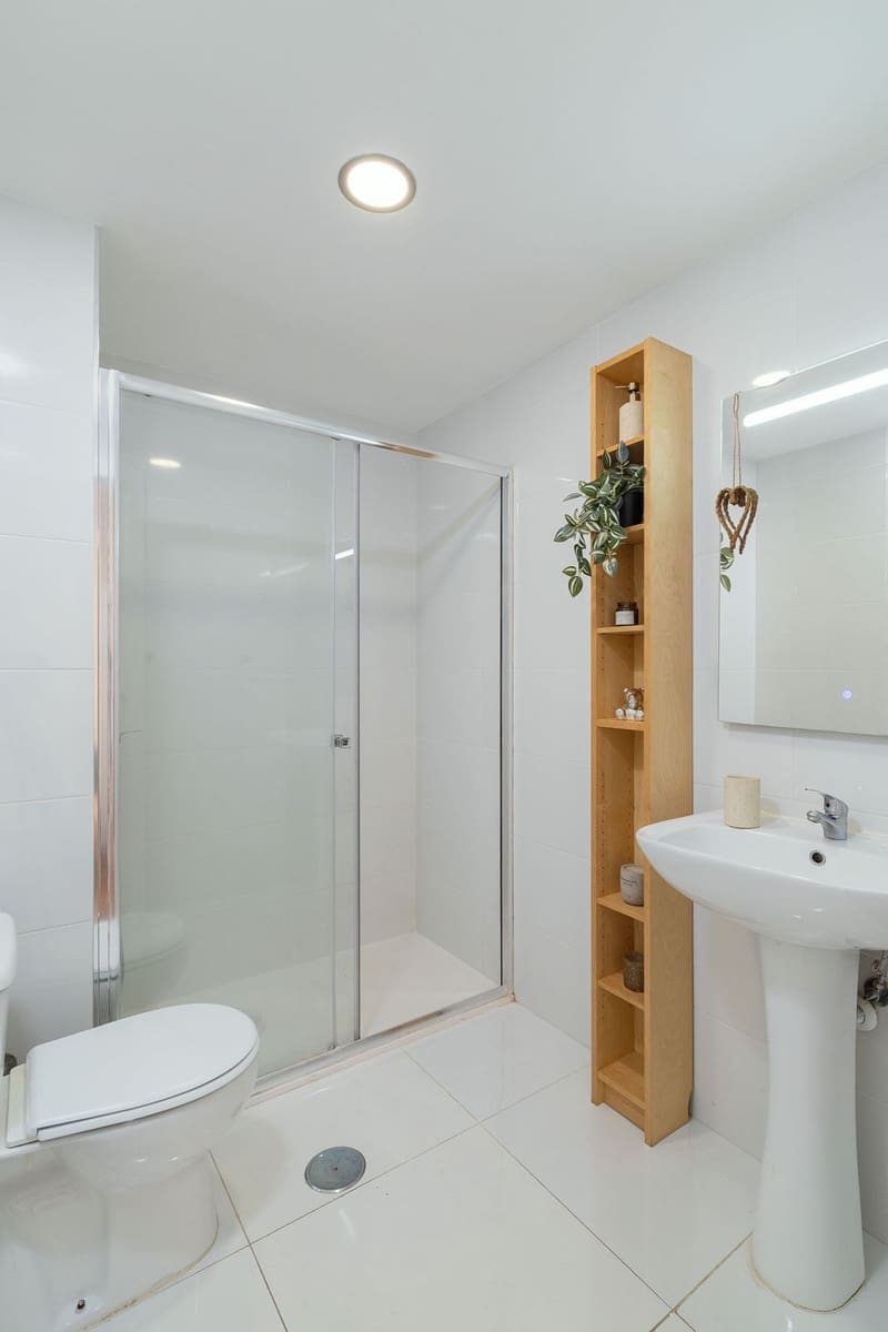 3 bedroom Apartment for sale in San Pedro de Alcantara - € 325,000 (Ref: 9851491)
