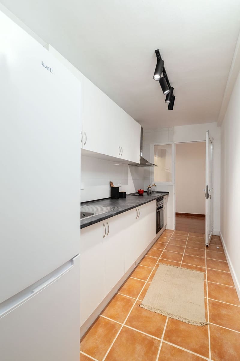 3 bedroom Apartment for sale in San Pedro de Alcantara - € 325,000 (Ref: 9851491)