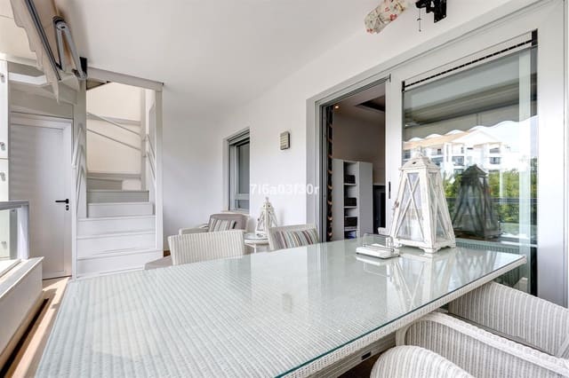 3 soverom Penthouse til salgs i San Pedro de Alcantara, Marbella - € 795 000 (Ref: 9851493)