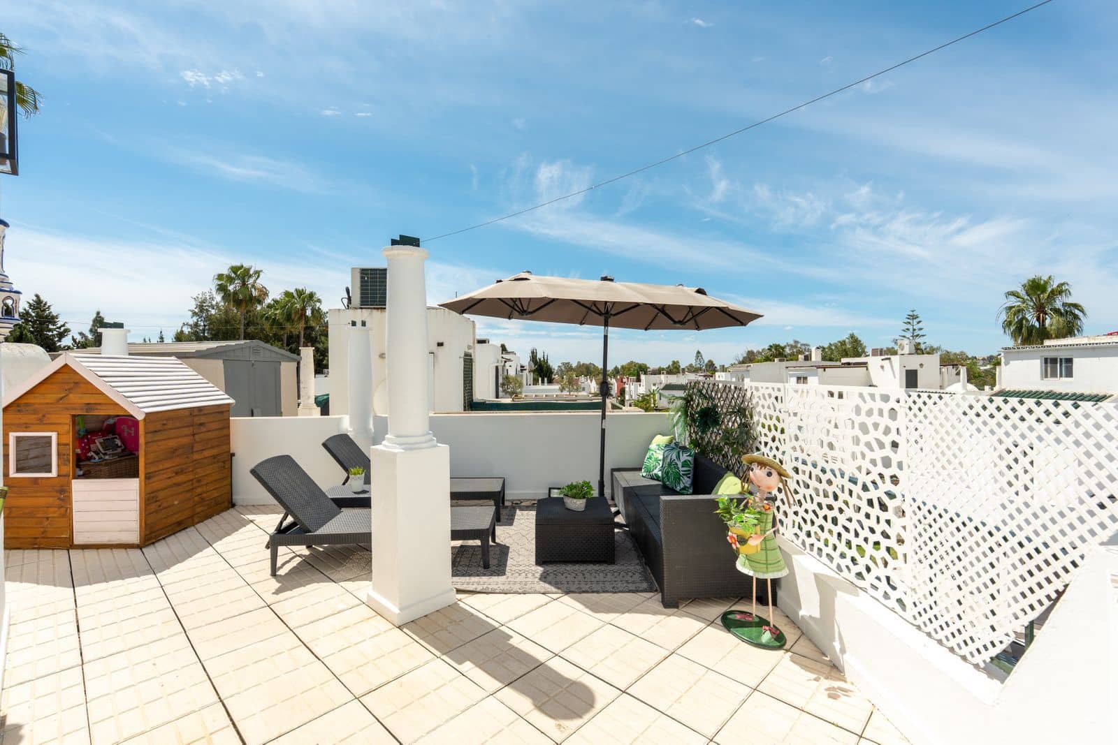 4 soverom Hus til salgs i Nueva Andalucia - € 675 000 (Ref: 9851494)