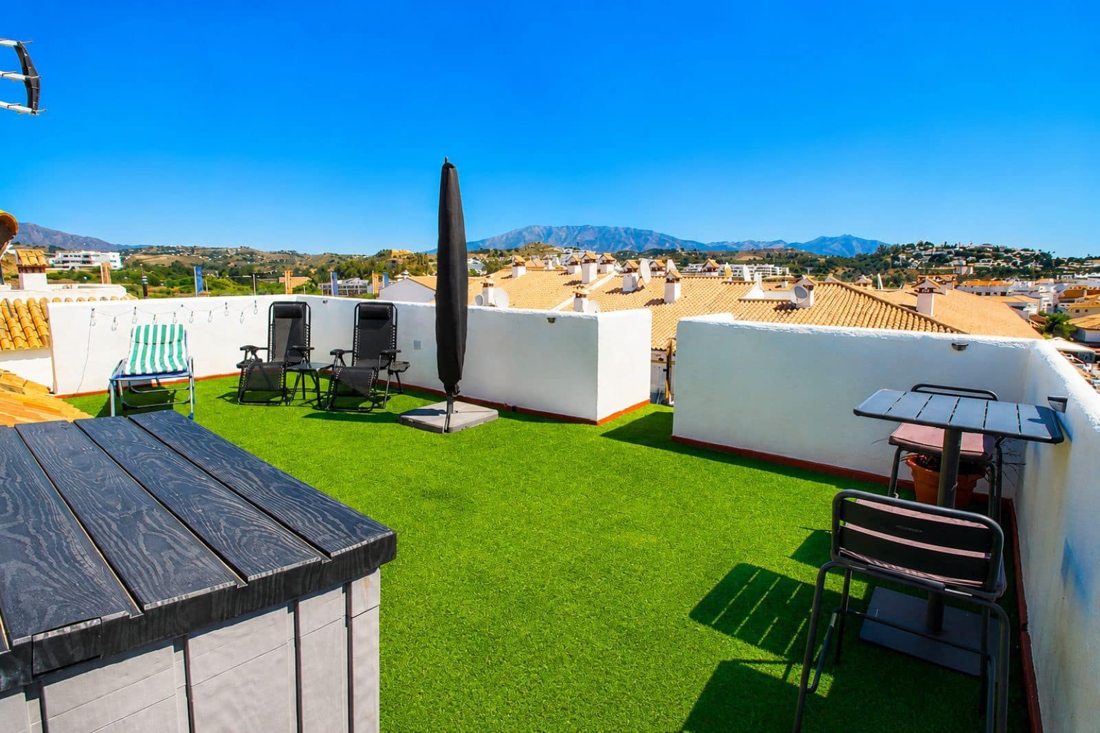 2 bedroom Penthouse for sale in Mijas - € 399,000 (Ref: 9851495)