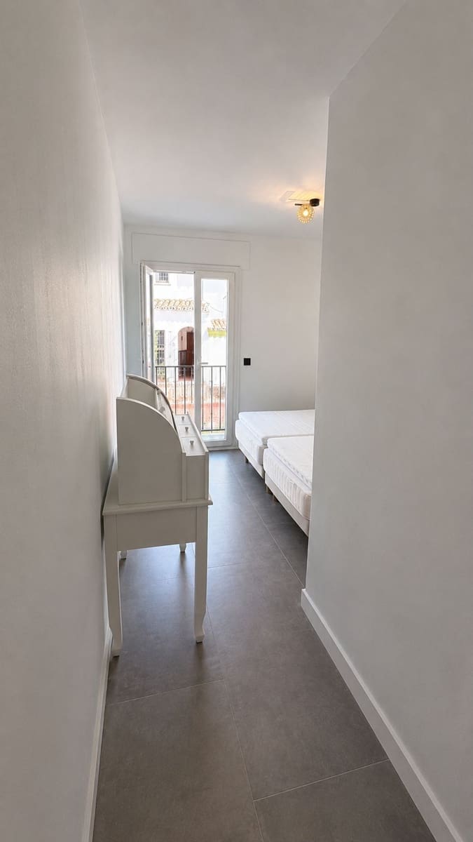 2 soverom Leilighet til salgs i Atalaya-Isdabe - € 395 000 (Ref: 9864792)