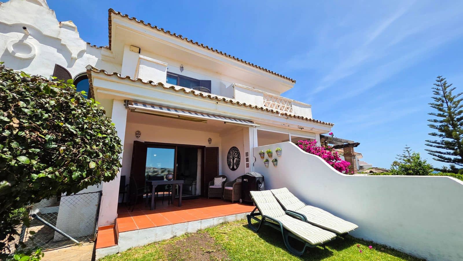 3 sovrum Hus till salu i La Duquesa / Puerto de la Duquesa - 485 000 € (Ref: 9864794)