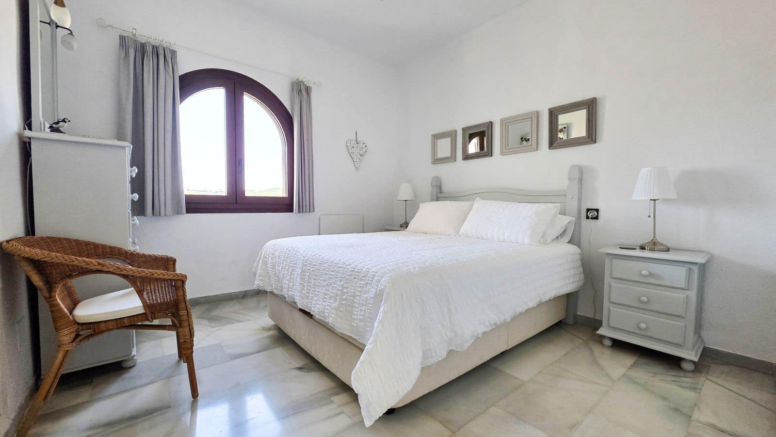 3 sovrum Hus till salu i La Duquesa / Puerto de la Duquesa - 485 000 € (Ref: 9864794)