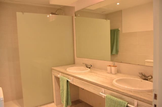 3 quarto Apartamento para venda em Elviria, Marbella - 625 000 € (Ref: 9864795)
