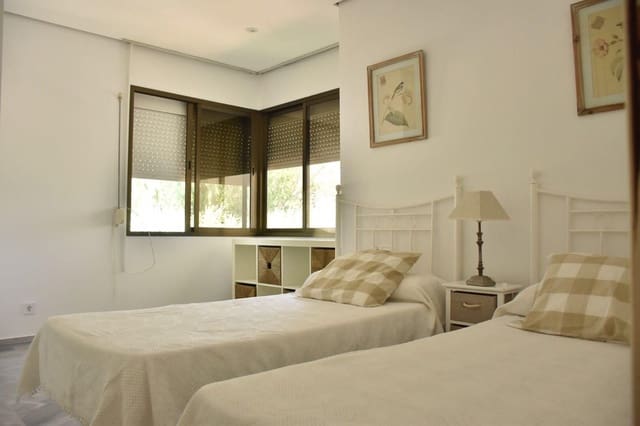 3 quarto Apartamento para venda em Elviria, Marbella - 625 000 € (Ref: 9864795)