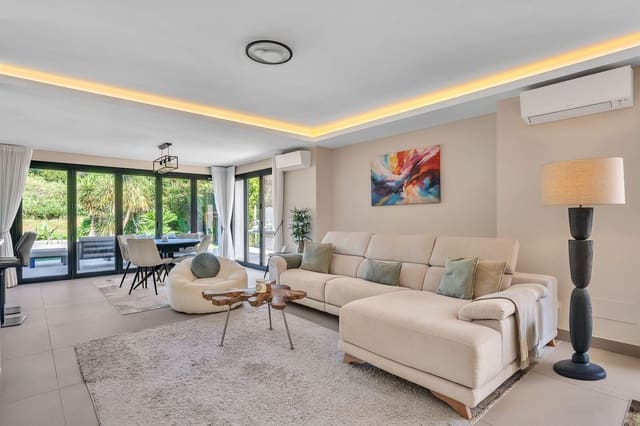 4 quarto Moradia para venda em Guadalmina Alta, Marbella - 2 200 000 € (Ref: 9864796)
