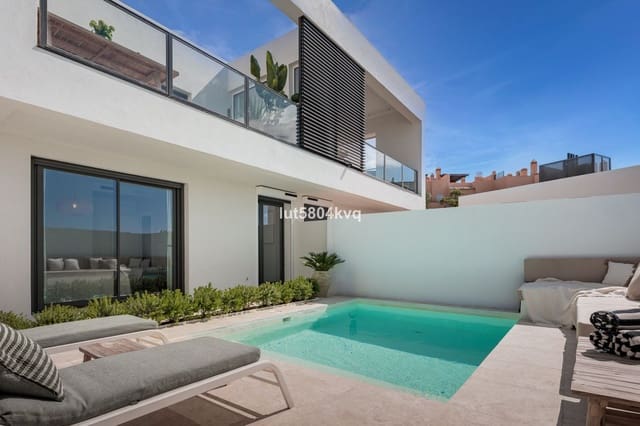 3 slaapkamer Halfvrijstaande villa te koop in Riviera del Sol, Mijas - € 850.000 (Ref: 9864797)