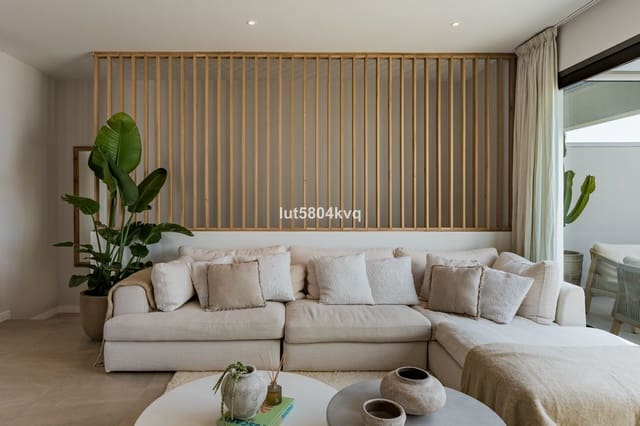 3 slaapkamer Halfvrijstaande villa te koop in Riviera del Sol, Mijas - € 850.000 (Ref: 9864797)