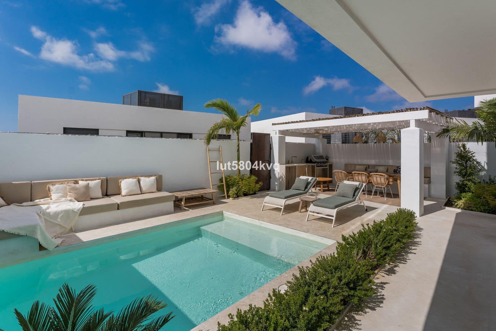 3 slaapkamer Halfvrijstaande villa te koop in Riviera del Sol - € 850.000 (Ref: 9864797)