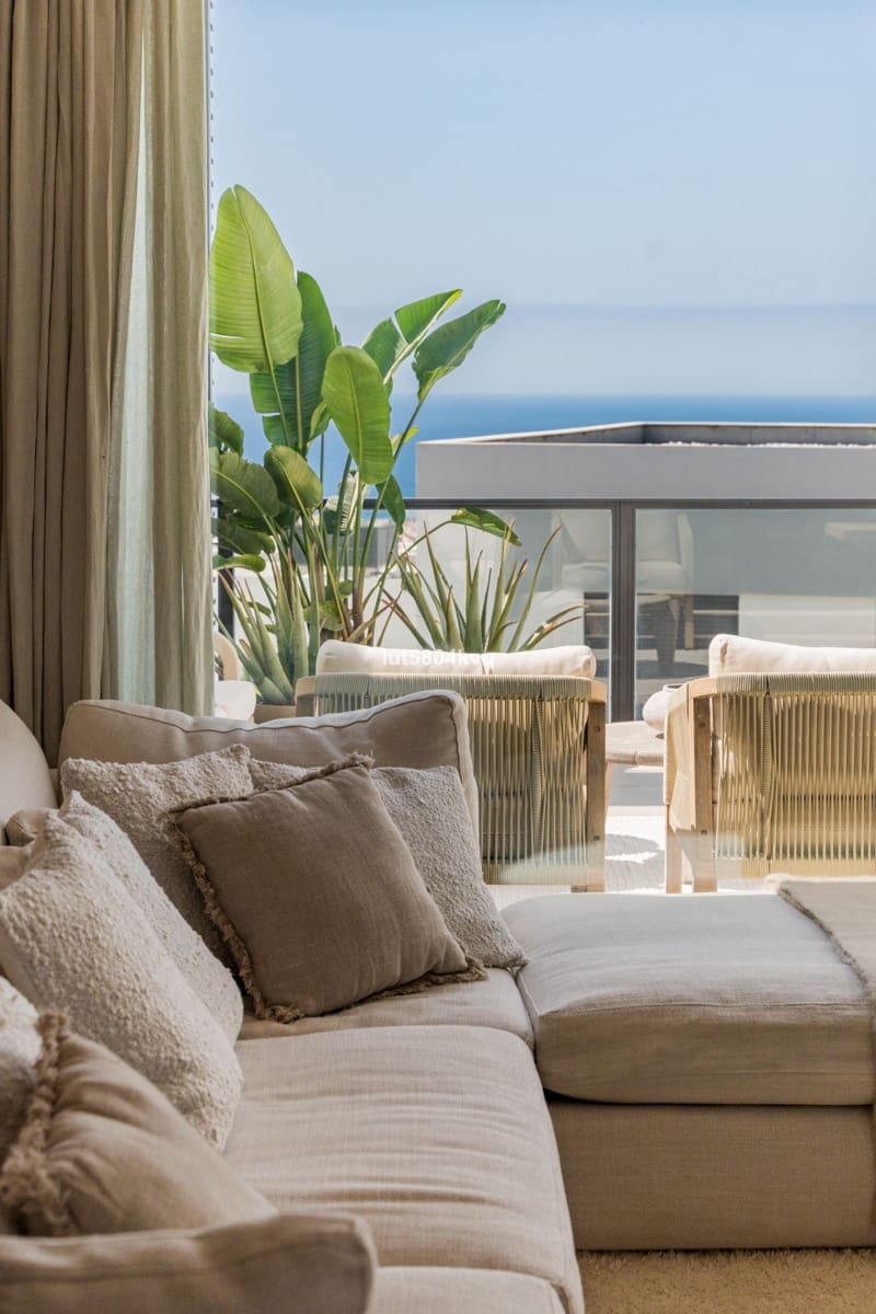 3 slaapkamer Halfvrijstaande villa te koop in Riviera del Sol - € 850.000 (Ref: 9864797)