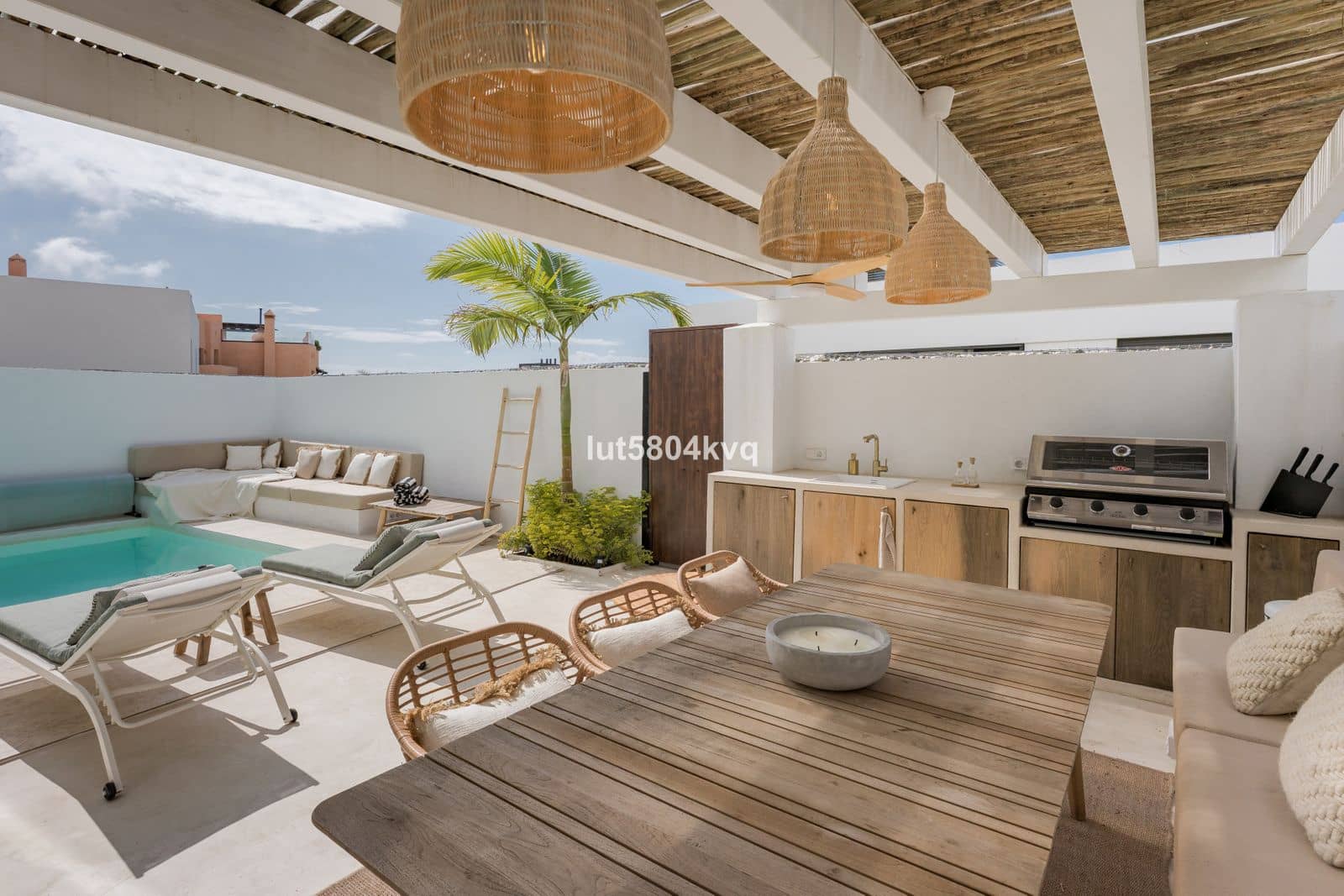 3 slaapkamer Halfvrijstaande villa te koop in Riviera del Sol - € 850.000 (Ref: 9864797)