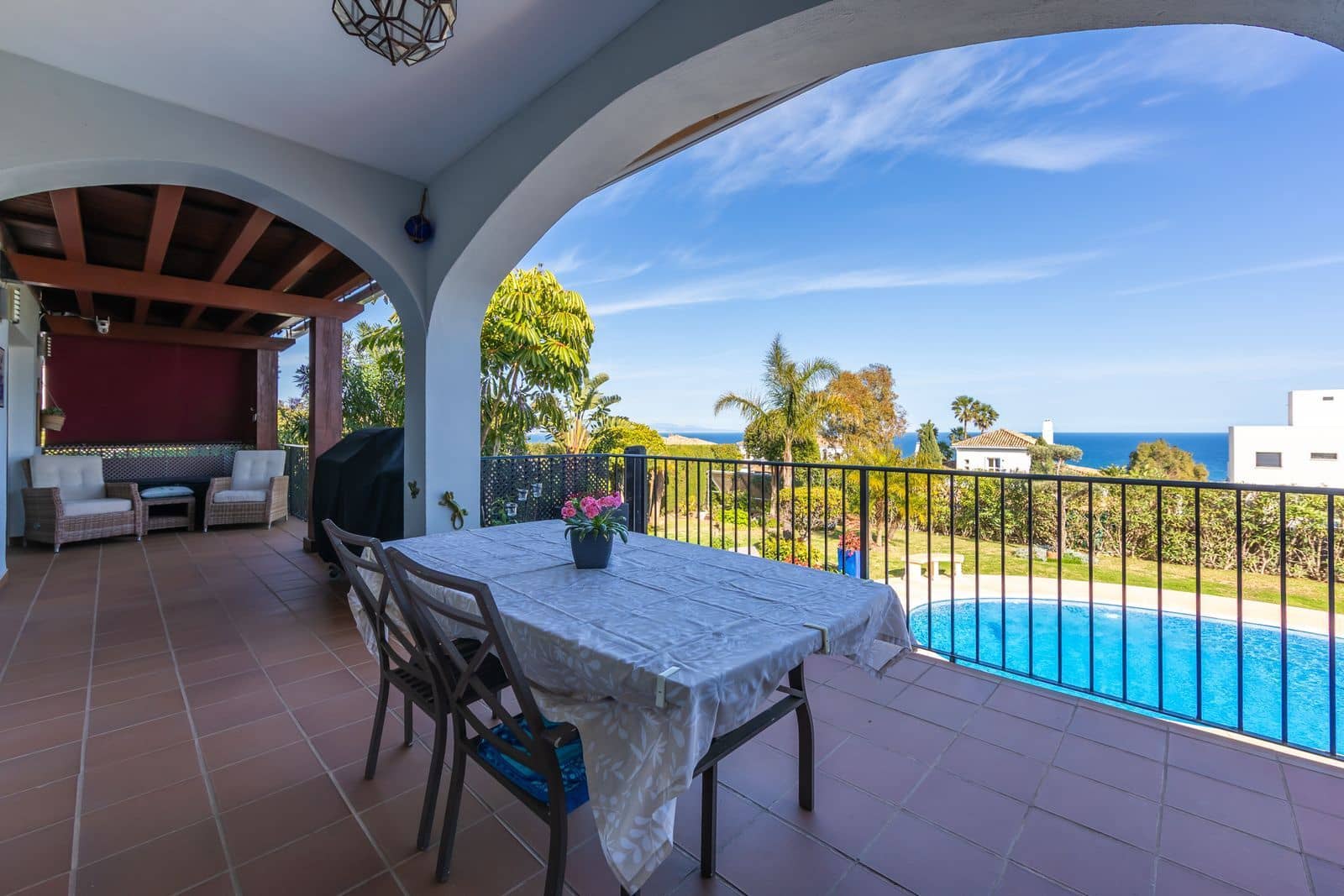 3 soverom Villa til salgs i La Duquesa / Puerto de la Duquesa - € 875 000 (Ref: 9864807)