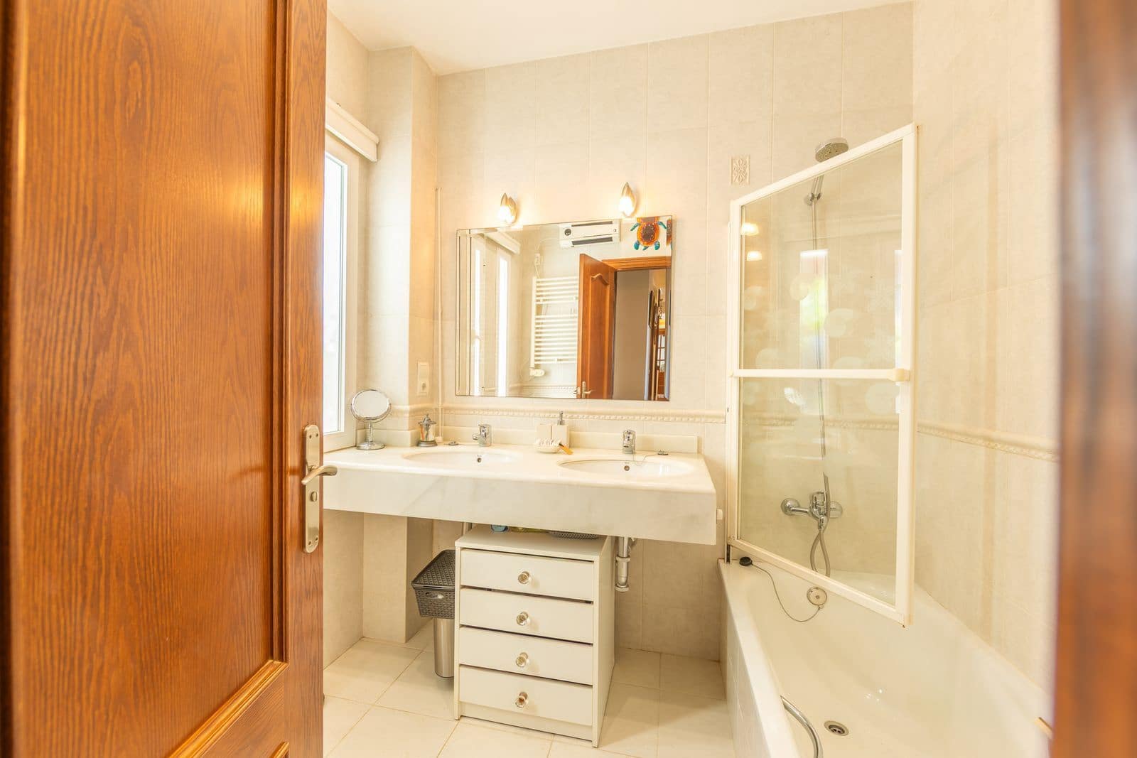 3 soverom Villa til salgs i La Duquesa / Puerto de la Duquesa - € 875 000 (Ref: 9864807)