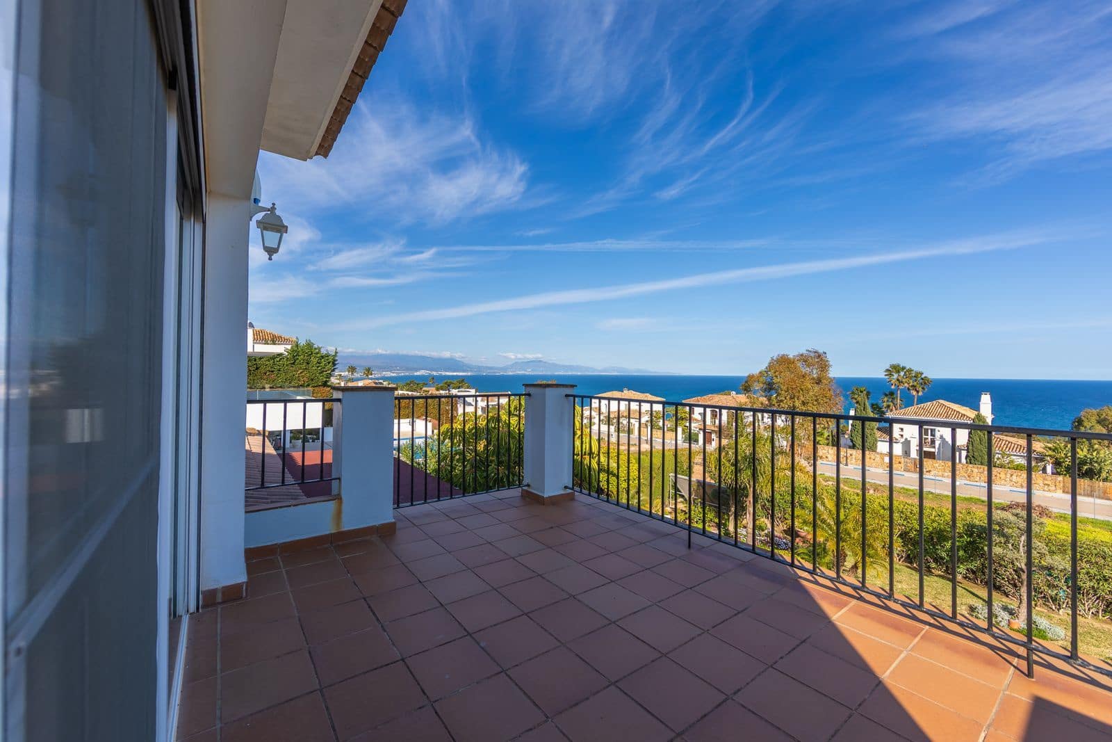 3 soverom Villa til salgs i La Duquesa / Puerto de la Duquesa - € 875 000 (Ref: 9864807)