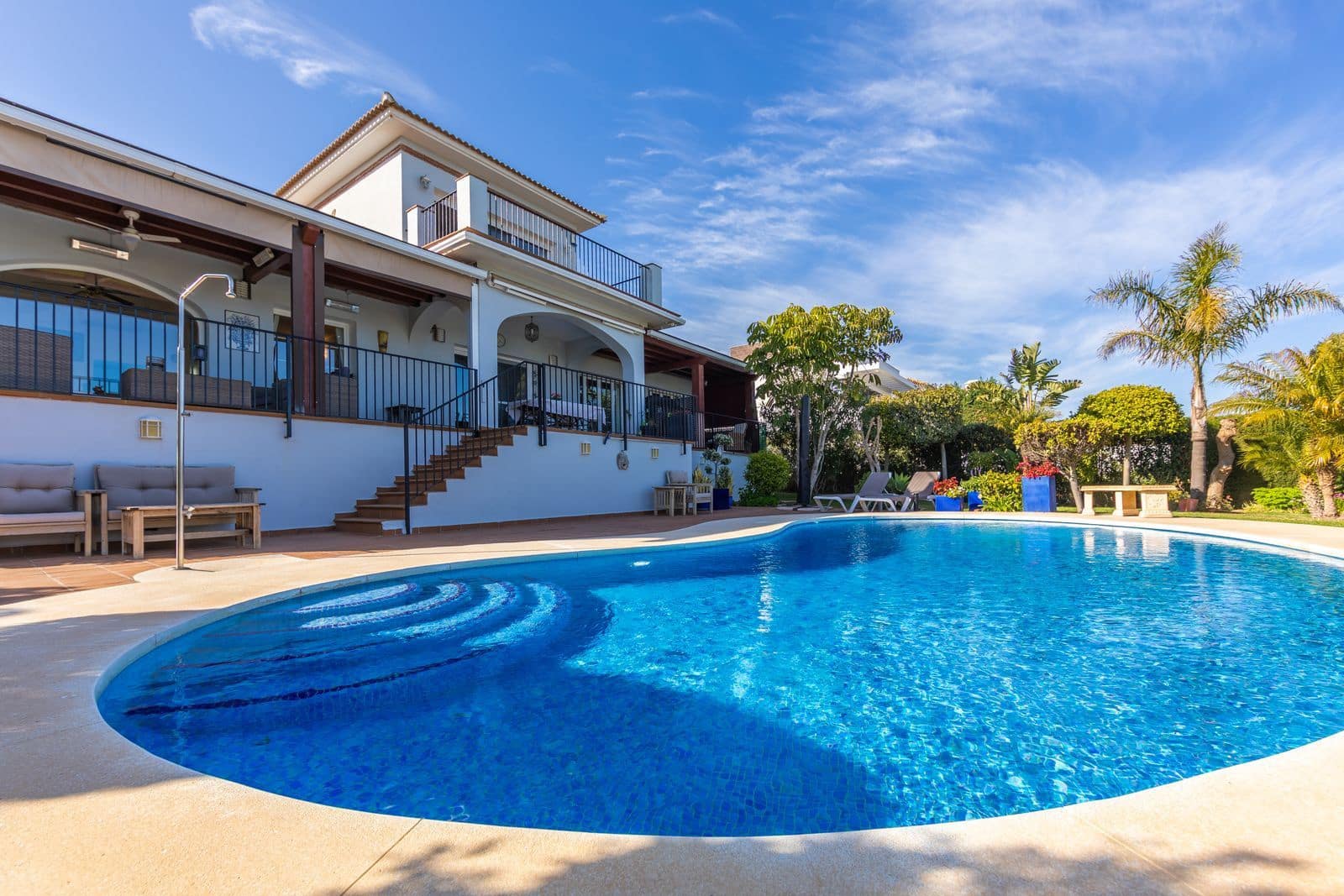 3 soverom Villa til salgs i La Duquesa / Puerto de la Duquesa - € 875 000 (Ref: 9864807)