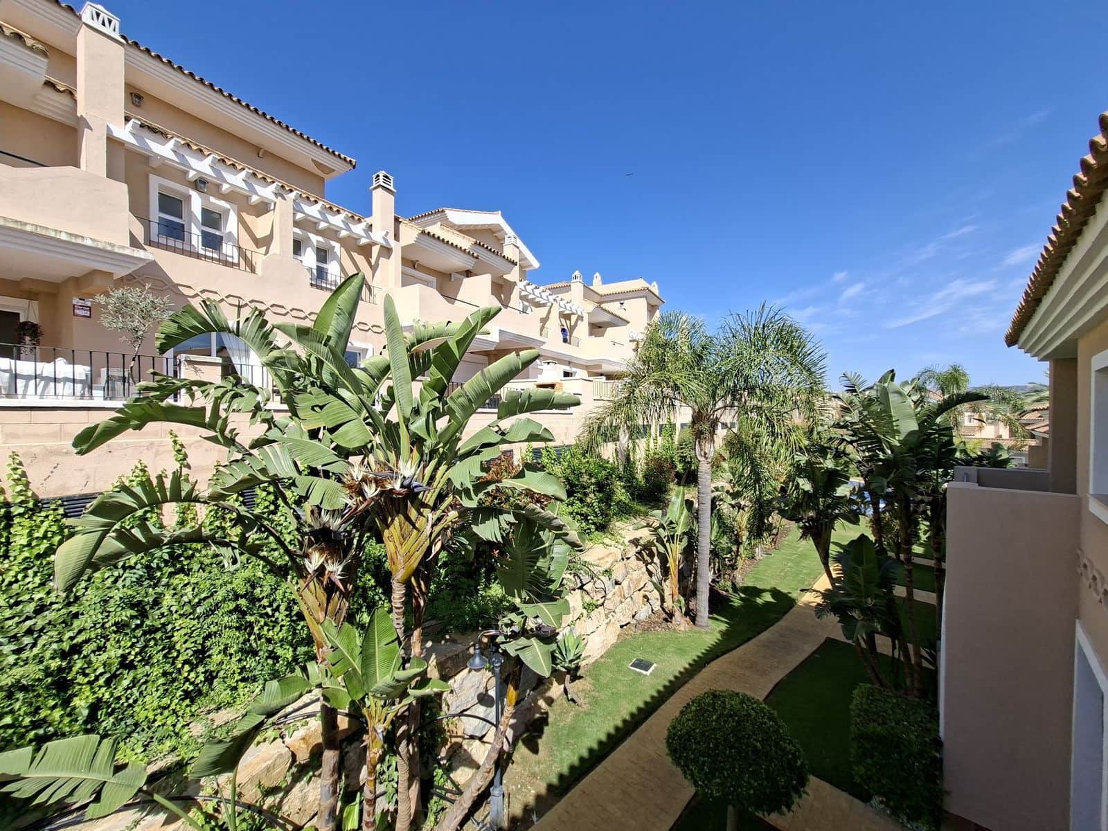 3 sovrum Hus till salu i La Duquesa / Puerto de la Duquesa - 430 000 € (Ref: 9864813)